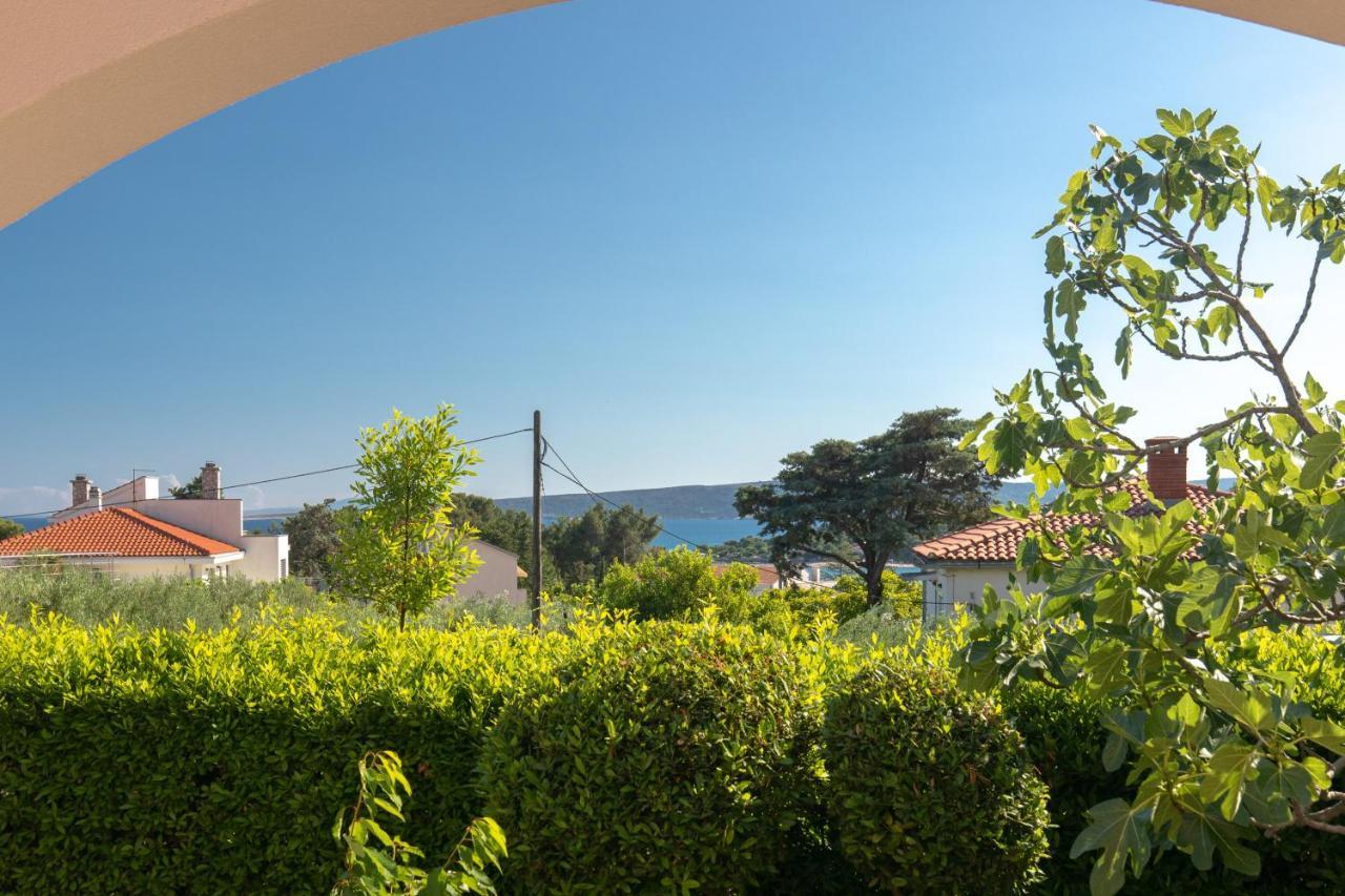 Apartment Lavanda With Beautiful Garden クルク エクステリア 写真